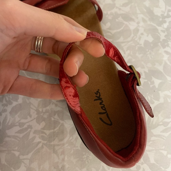 Clarks Women’s Wedge Fisherman Sandals - Picture 5 of 8